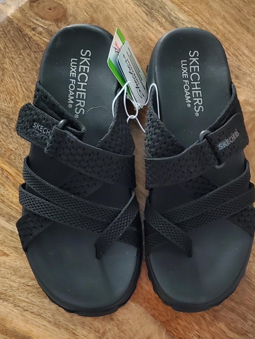 New Women's 7 Skechers Luxe Foam Black Platform Slides Sandals - Picture 2 of 6